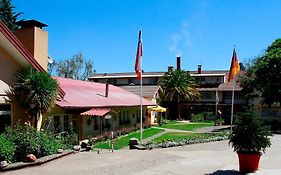 Villa Baviera, Hotel Baviera Chile